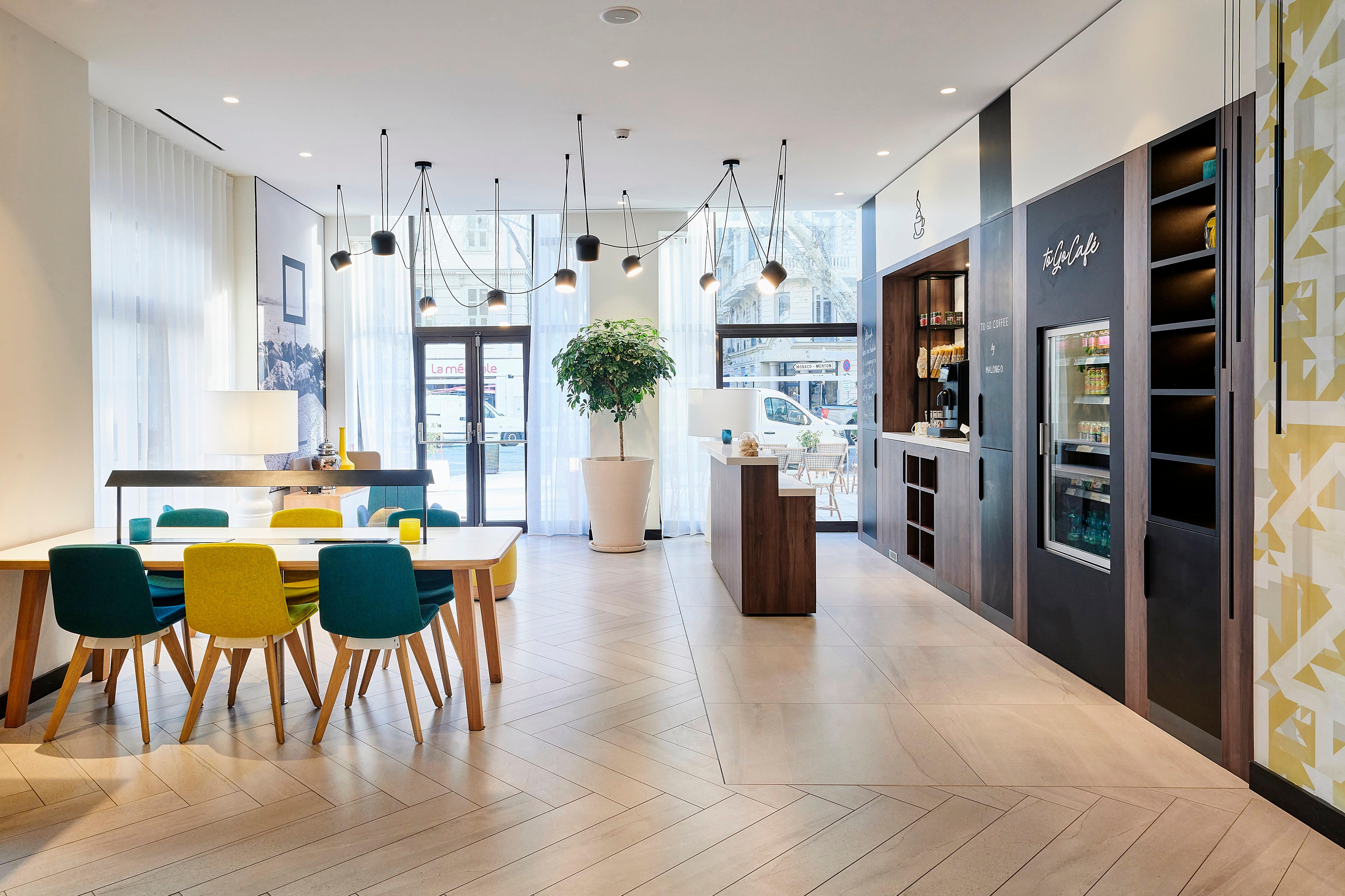 Holiday Inn Nice By Ihg Buitenkant foto